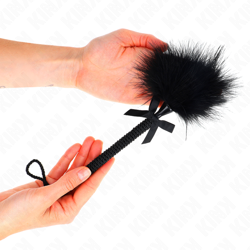 Plumeau Fétichiste Double Sensation Plumes Nœud Nylon 25 cm - Kink