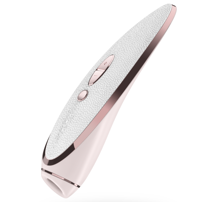 Stimulateur Clitoridien Luxury Prêt-à-Porter 11 Modes Cuir Véritable - Satisfyer